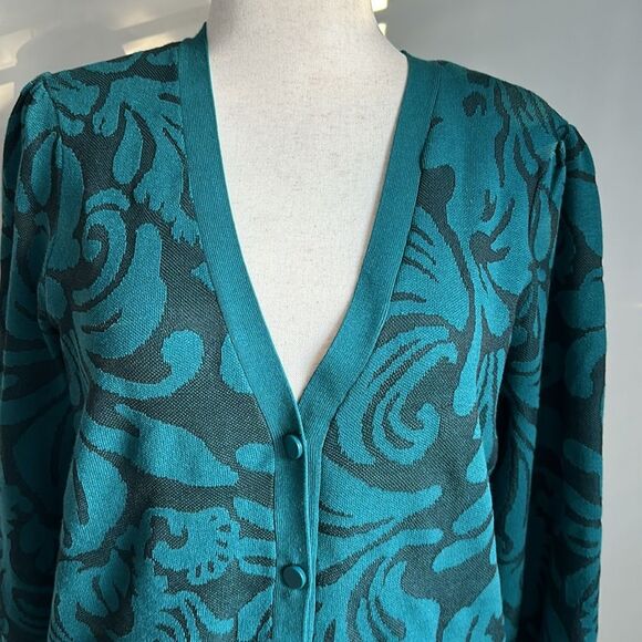 Chico’s Mesh Jacquard Button Front Cardigan Emerald Green Size 2/L - Picture 4 of 10